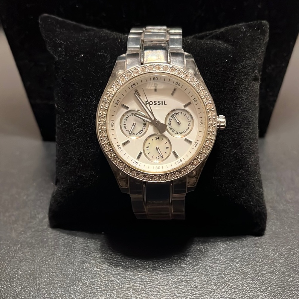 Fossil Decker Silver Tone Silver Watch w/Link Bracelet - Pearl Face